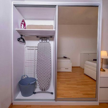 6 Bob'S Apartments - 3 Bedrooms, King Size Beds Prag Exterior foto
