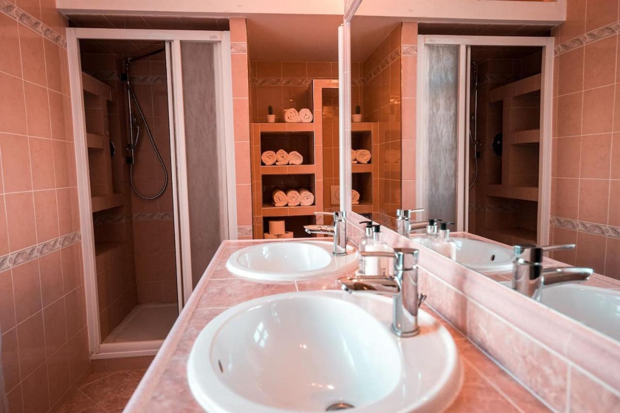 6 Bob'S Apartments - 3 Bedrooms, King Size Beds Prag Exterior foto